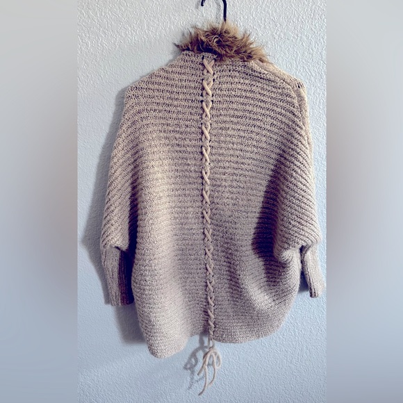 Fur lined cardigan - Picture 2 of 2